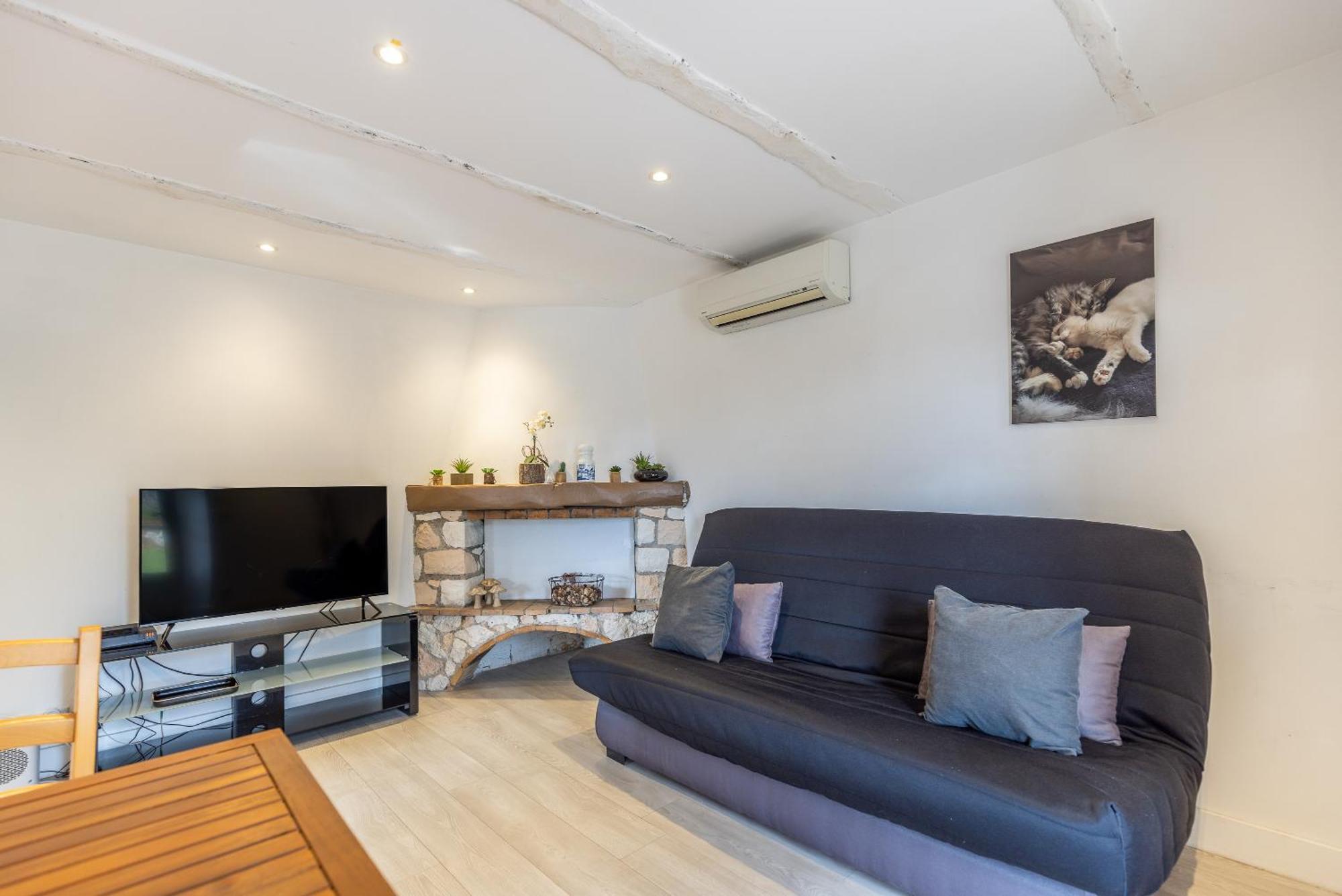 Lb Vacation Rentals I Charming Little Bucolic House 5-Min From City มูอองส์ ซาร์ตูซ์ ภายนอก รูปภาพ